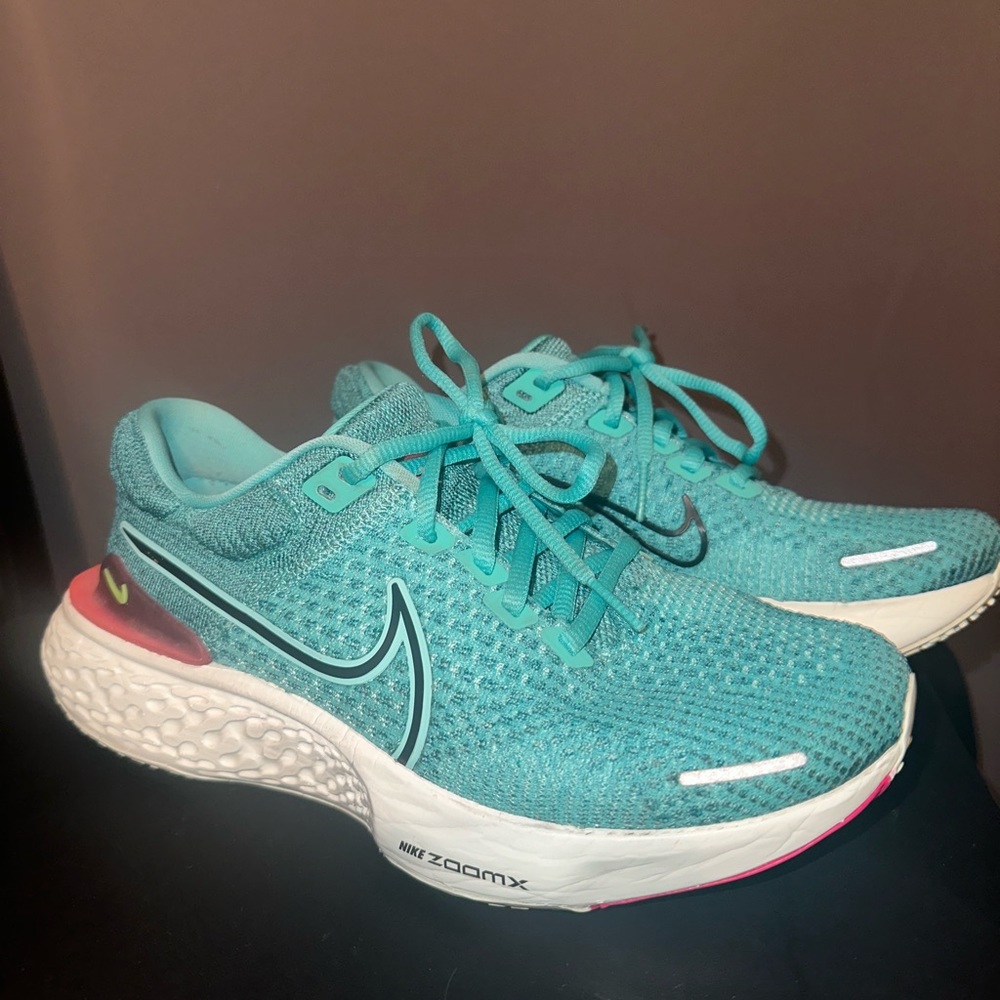 Nike Womens Zoomx Invincible Run FK 2 Fitness Gym Running Shoes Size 8